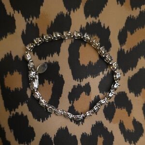 Chic Silver Women's Bracelet